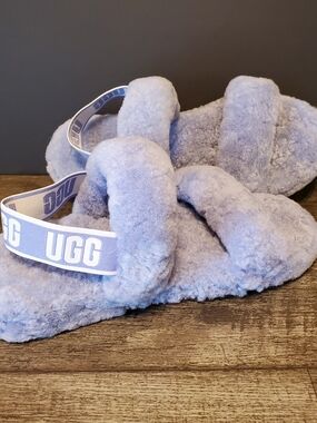 UGG Women's Fluff Slide Sandal - Lavender Shearling